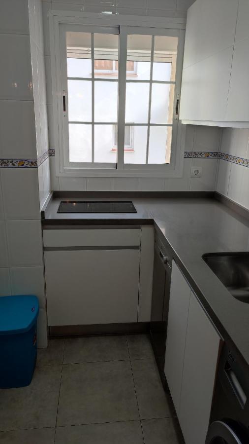Apartamento junto a paseo Marítimo, centro de Torre del Mar Exterior foto
